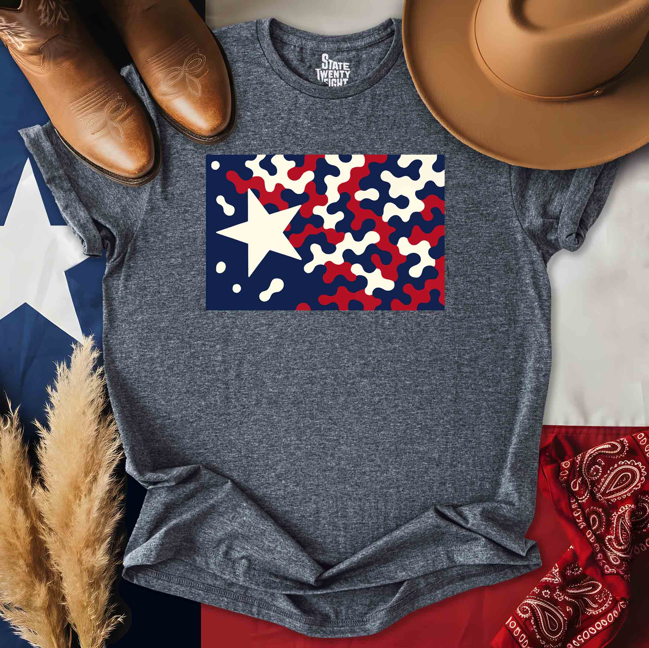 Camo & Glory  T-shirt