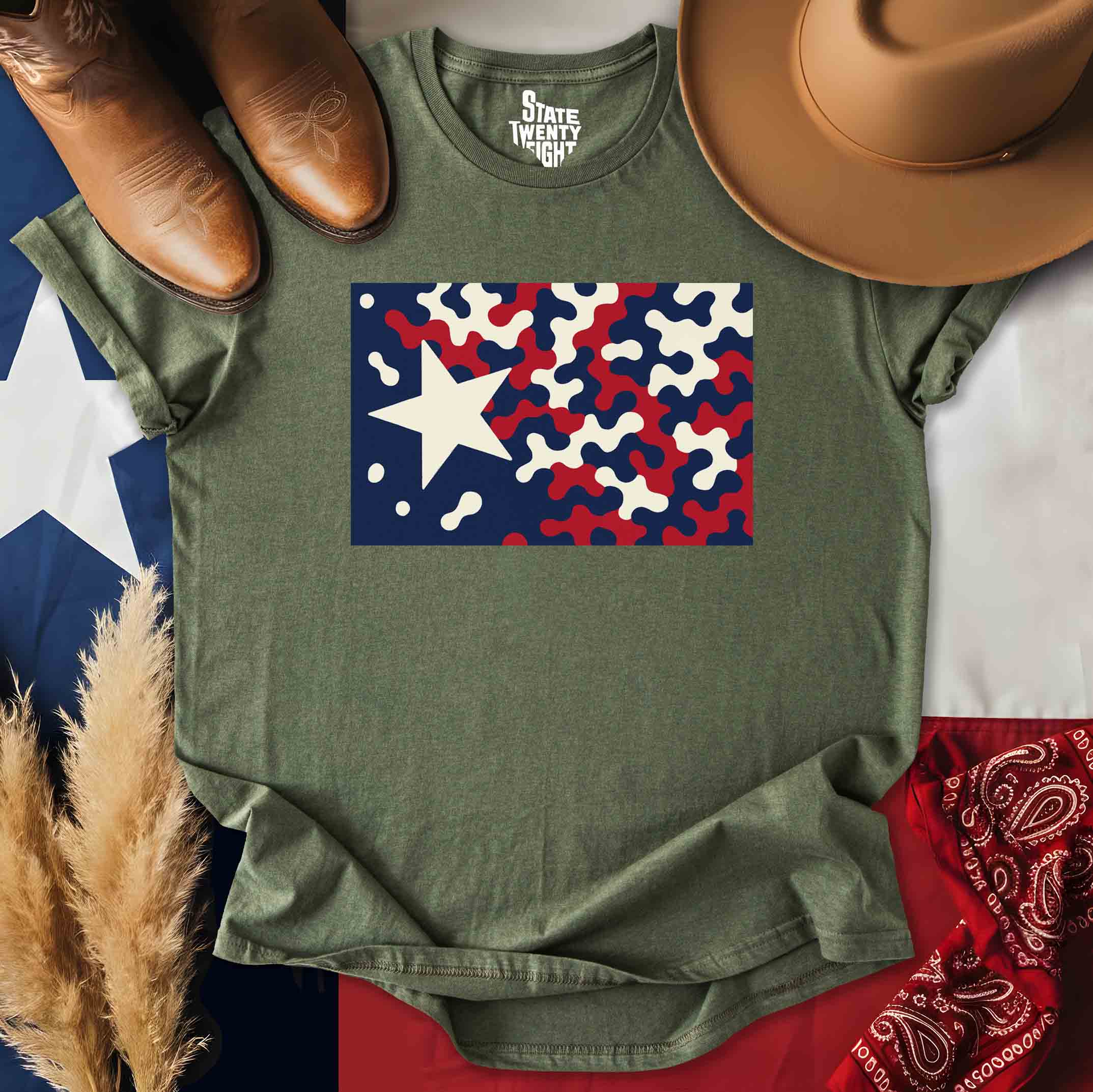 Camo & Glory  T-shirt