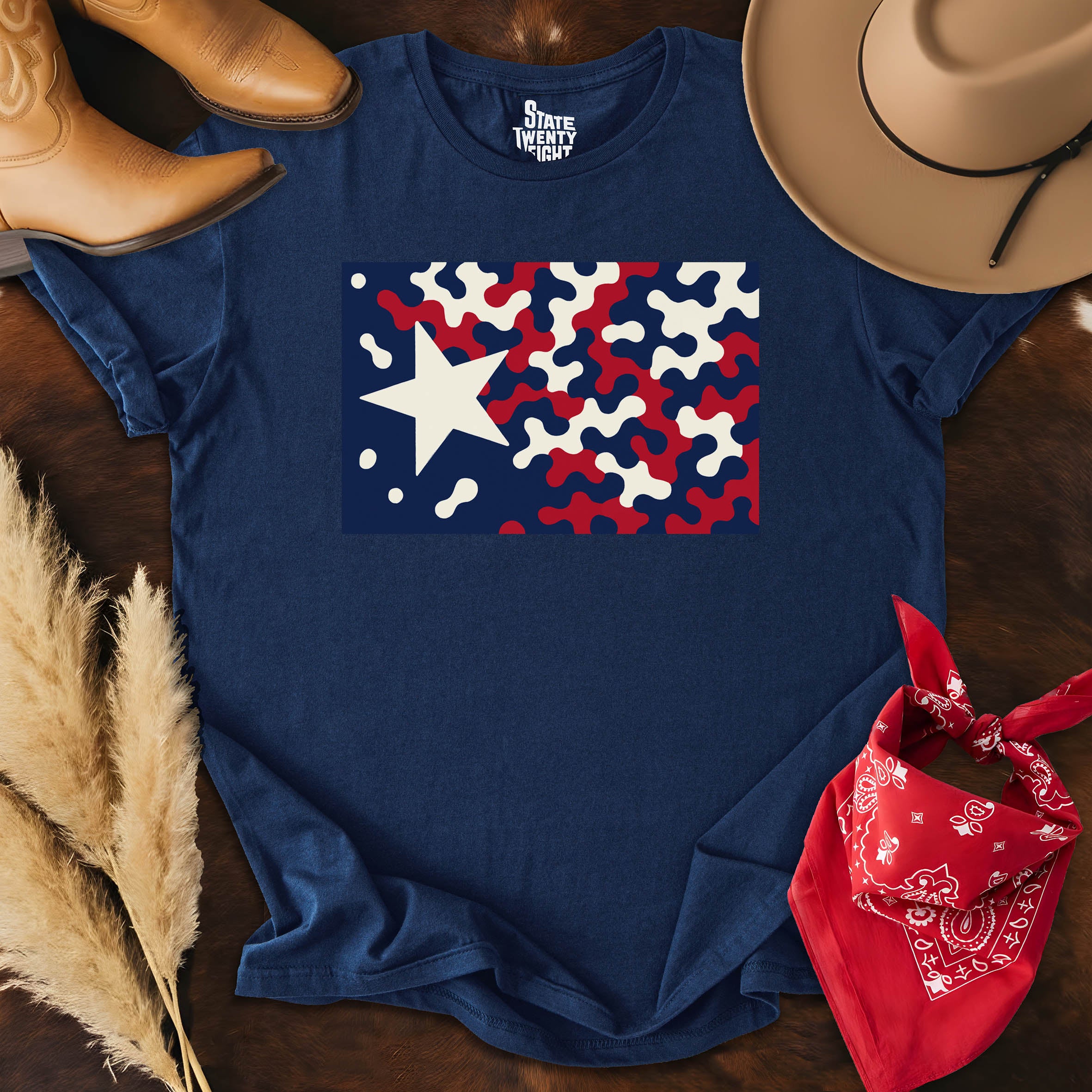 Camo & Glory  T-shirt