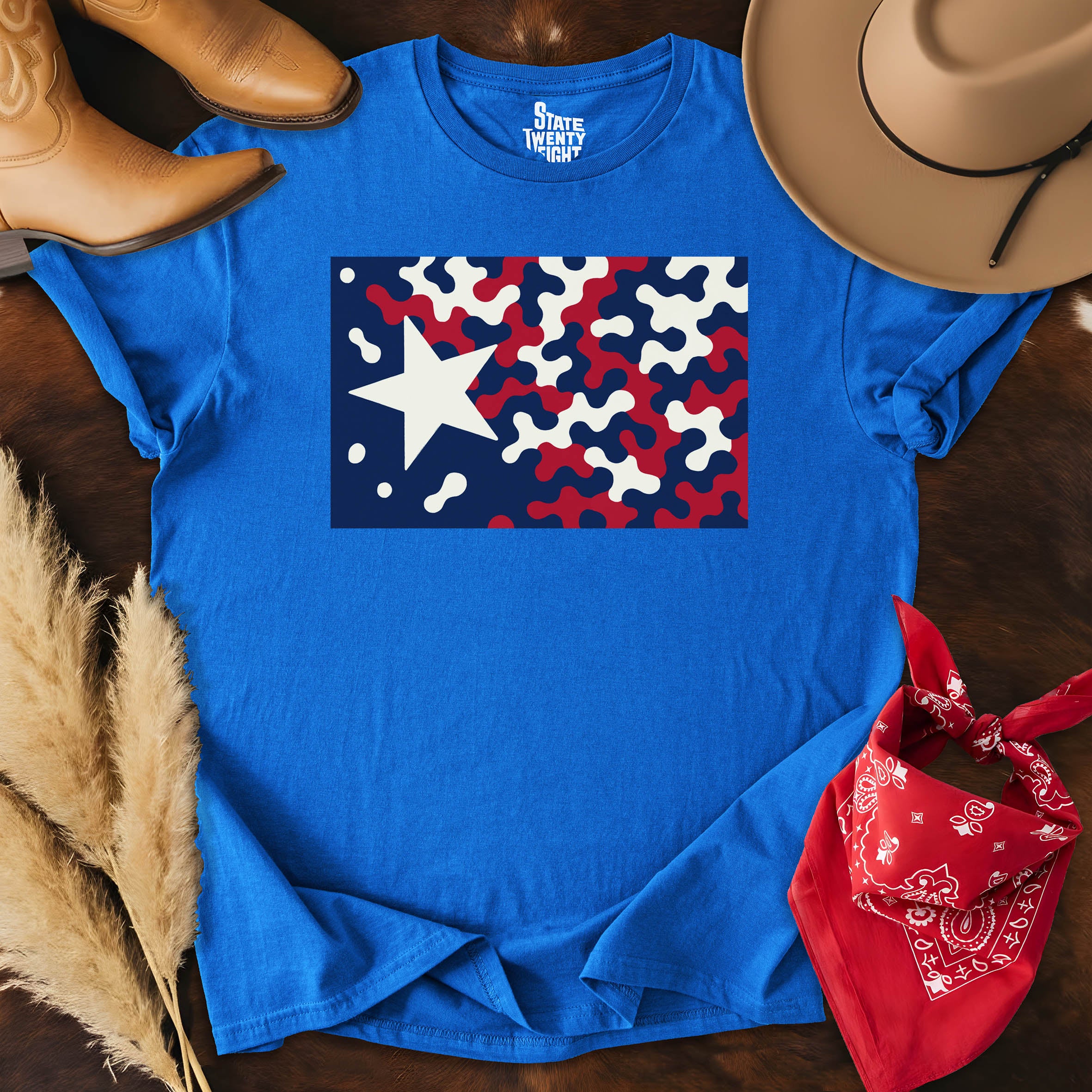 Camo & Glory  T-shirt